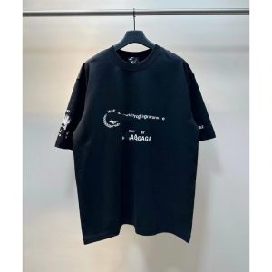 B*lenciaga T-Shirt